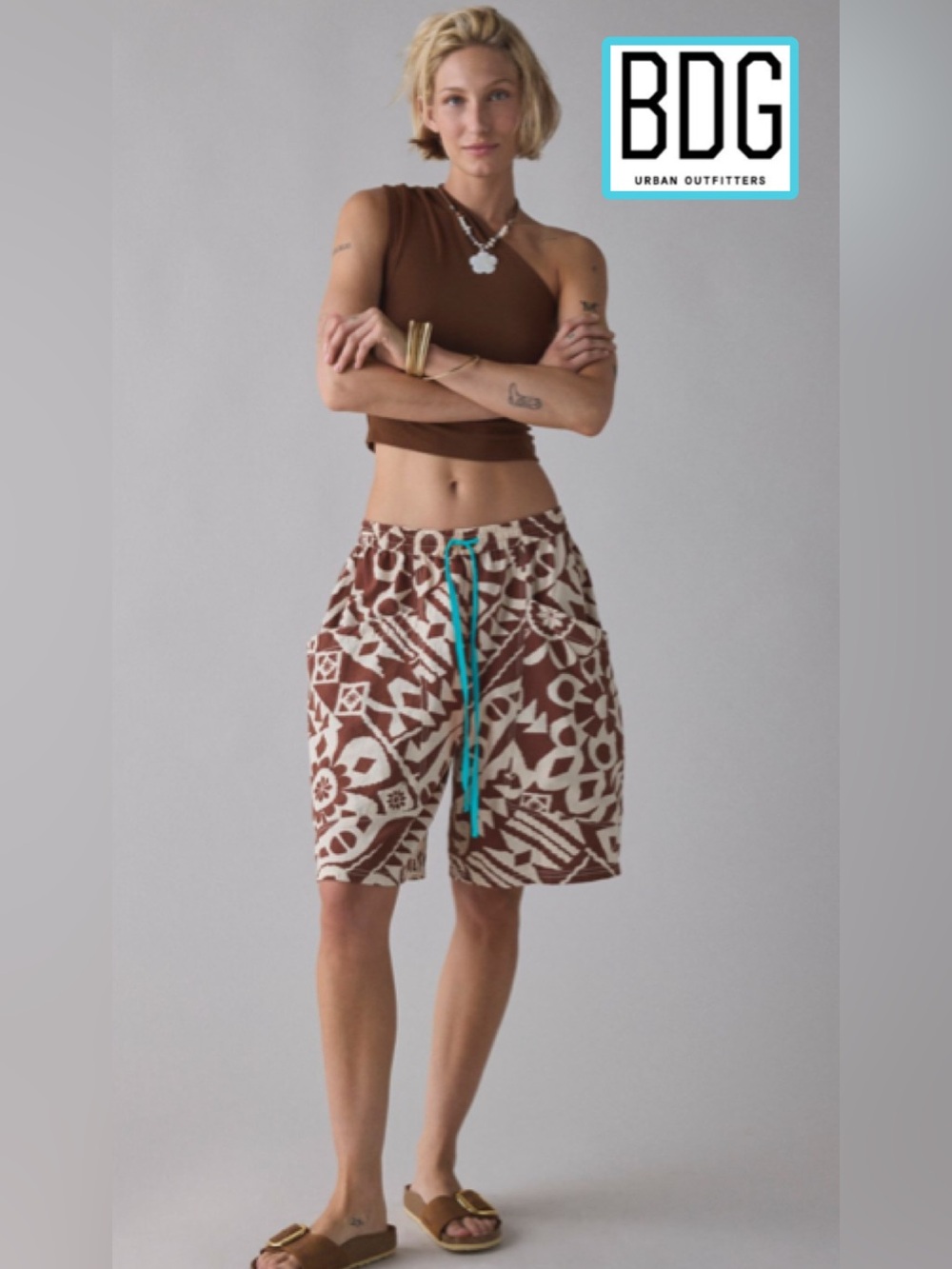 BDG Urban Outfitters Brown and Cream Patterned Shorts / Blue Drawstring Med
